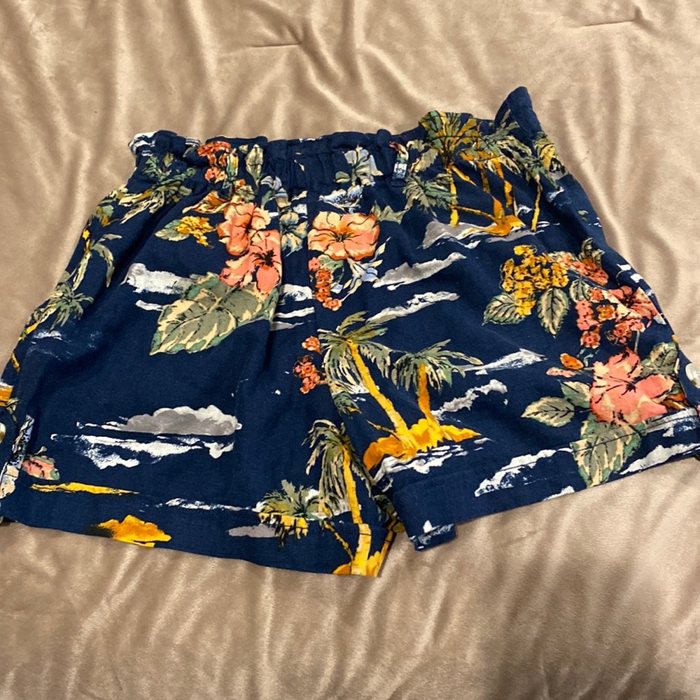 Women’s floral print shorts